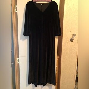 COPY - Bryn Walker Size Small Velvet Like 3/4 Length NWT 3/4 Length Sleeves